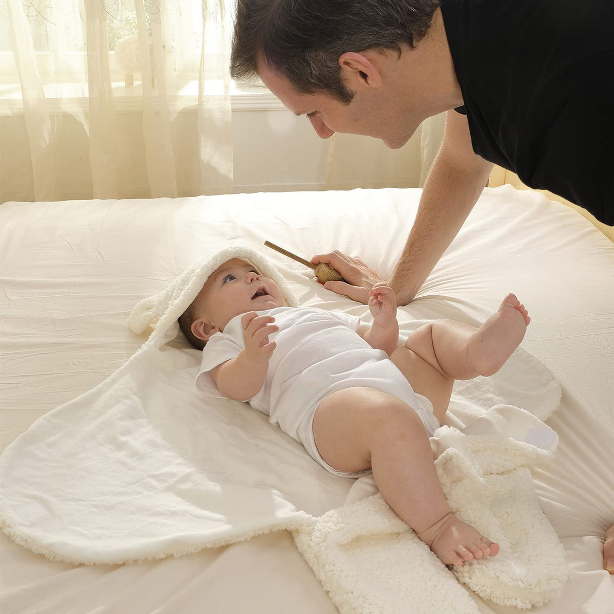 Newborn Swaddle Wrap – Plush &amp; Hooded for Winter